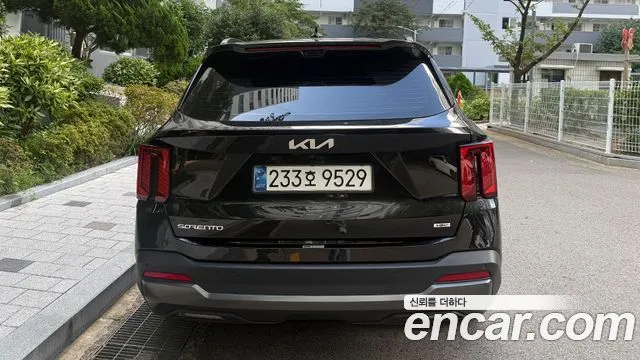 Kia Sorento — фото 10