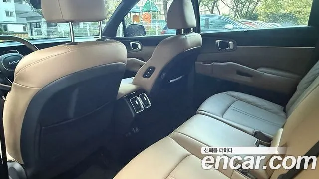 Kia Sorento — фото 9