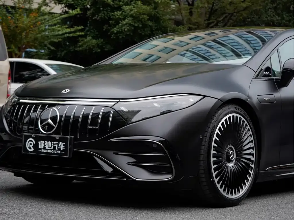 Mercedes-Benz EQS AMG — фото 2