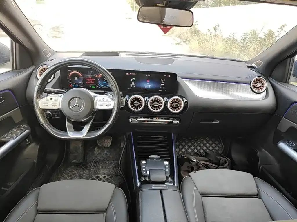Mercedes-Benz EQA — фото 2