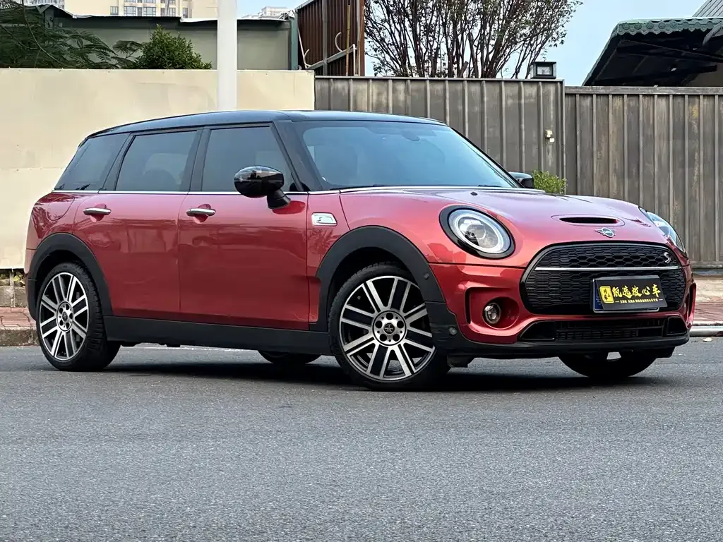 MINI Clubman — фото 4