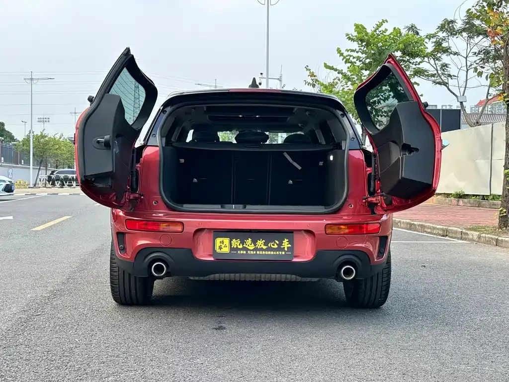 MINI Clubman — фото 7