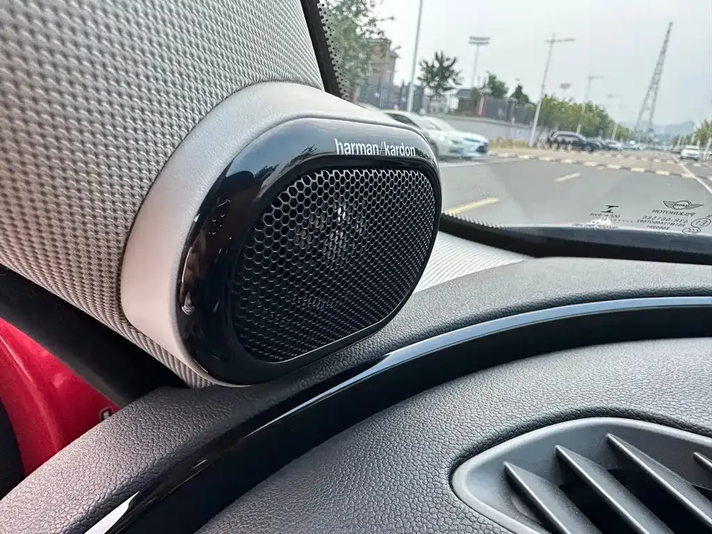 MINI Clubman — фото 10