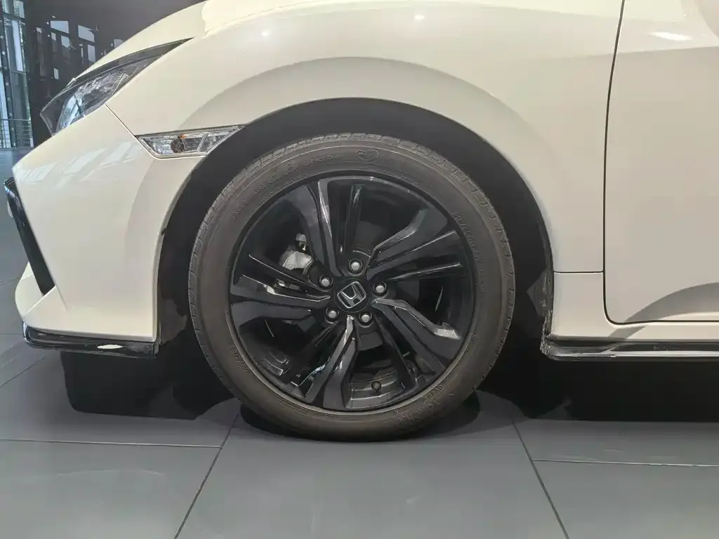 Honda Civic — фото 10