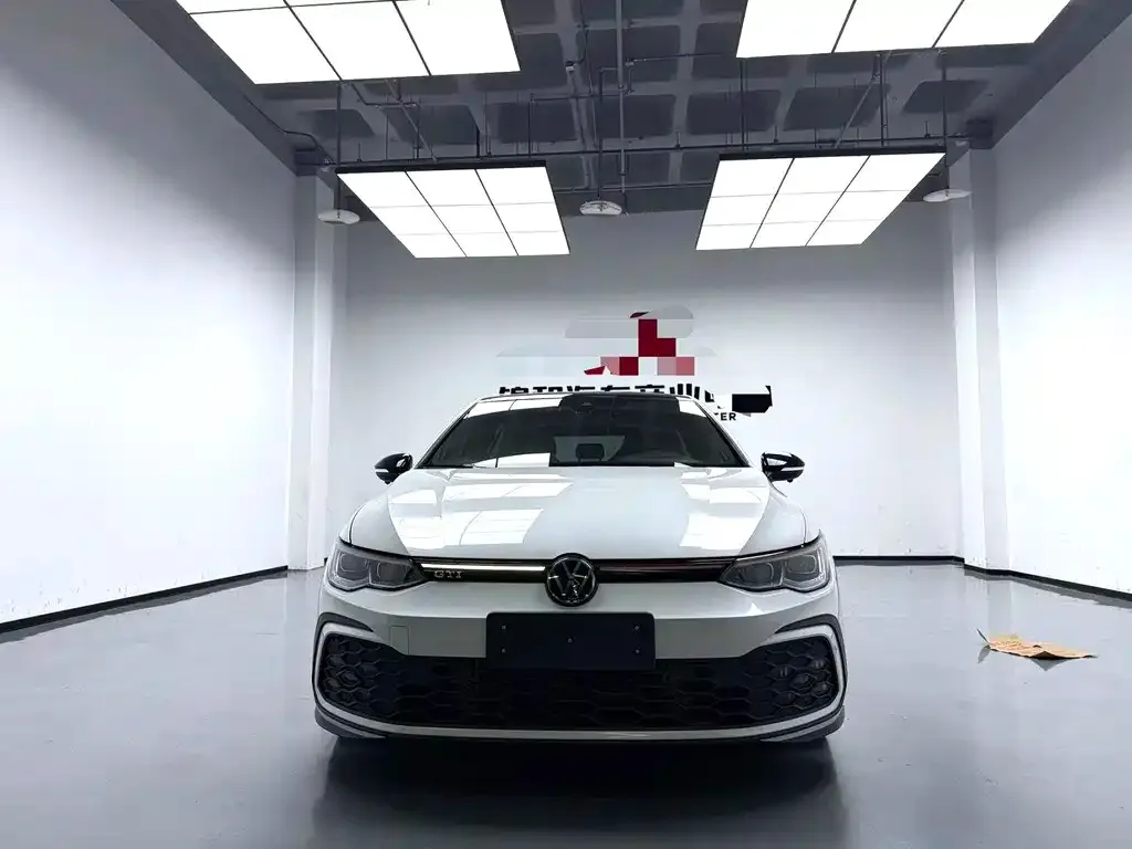 Volkswagen Golf GTI — фото 5