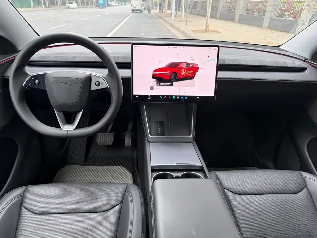 Tesla Model Y — фото 5