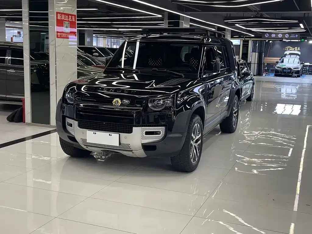 Land Rover Defender — фото 1