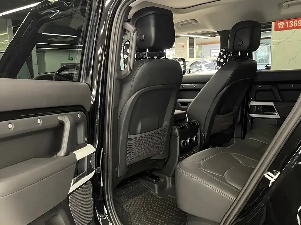Land Rover Defender — фото 2
