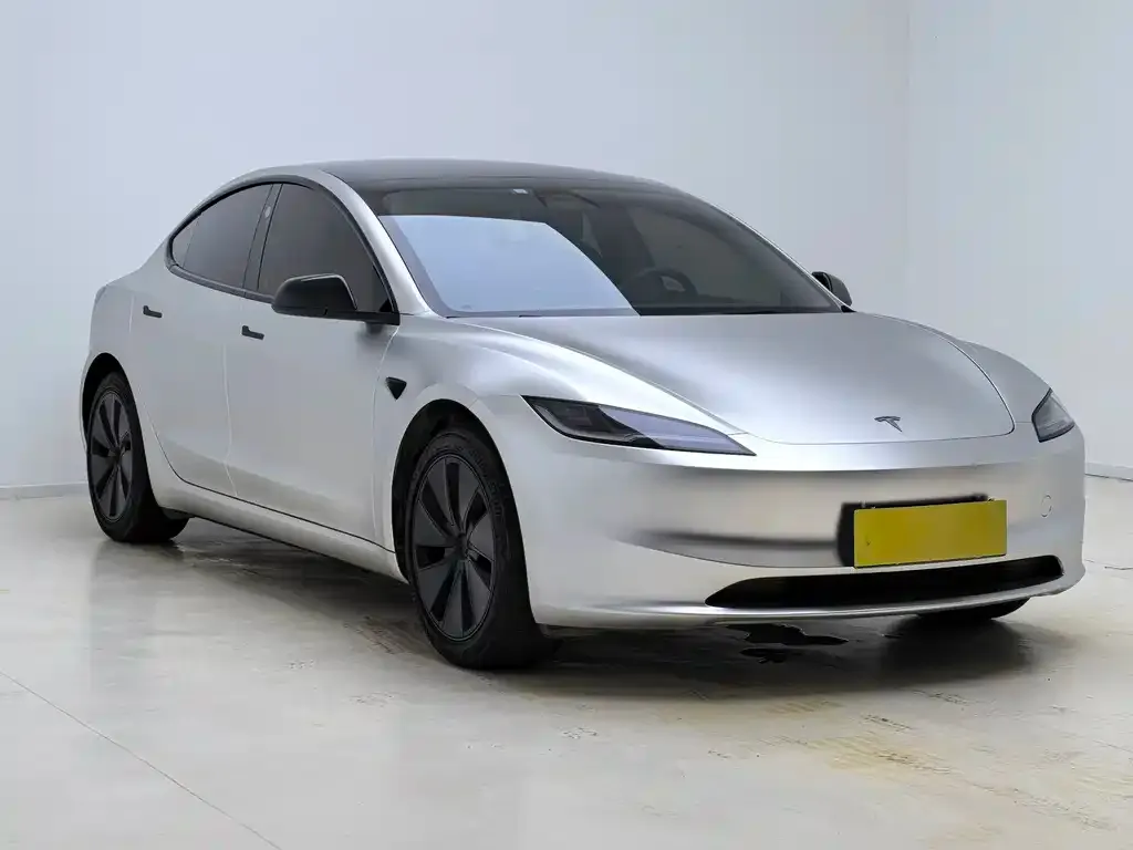 Tesla Model 3 — фото 4