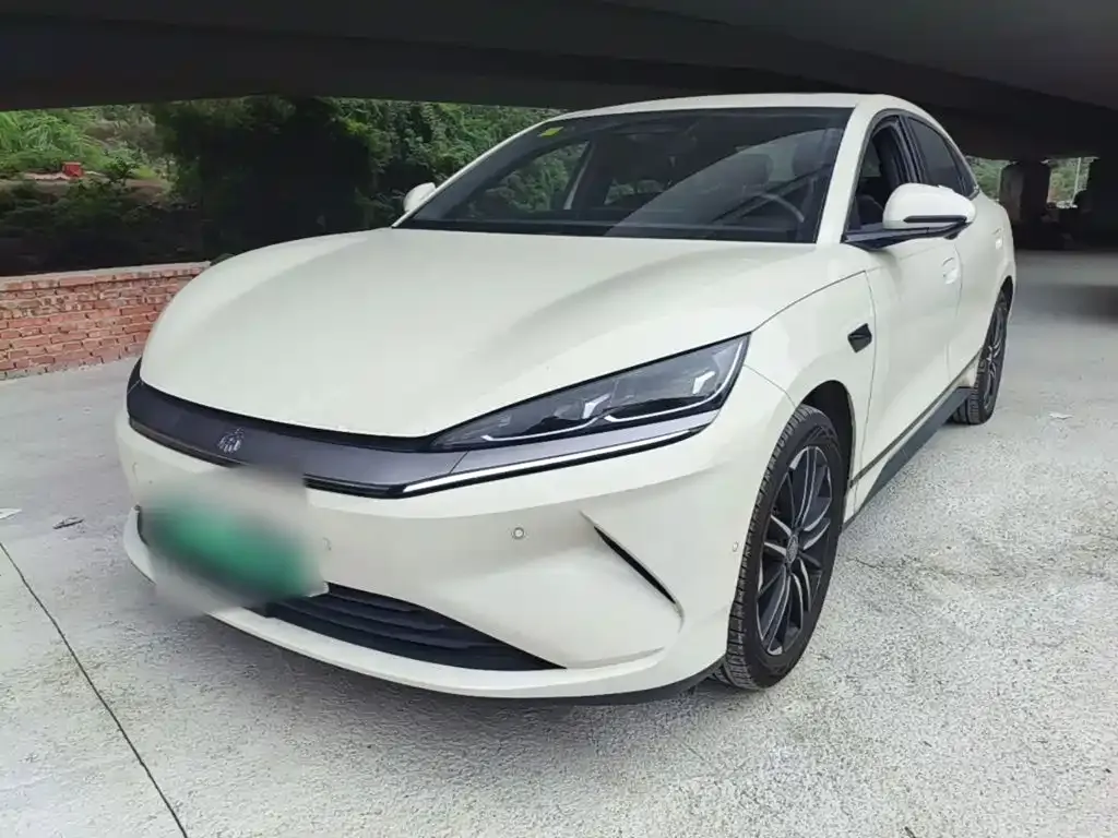 BYD Qin L — фото 4