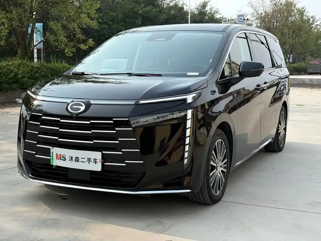 GAC Motor Trumpchi E8 PHEV — фото 1