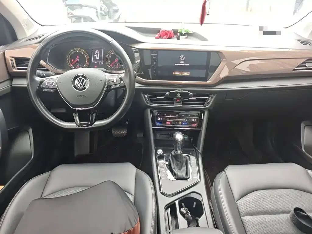 Volkswagen Tharu — фото 8