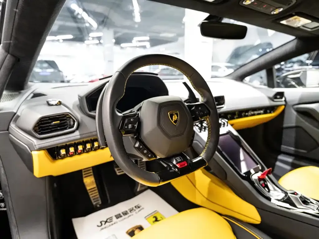Lamborghini Huracan — фото 3