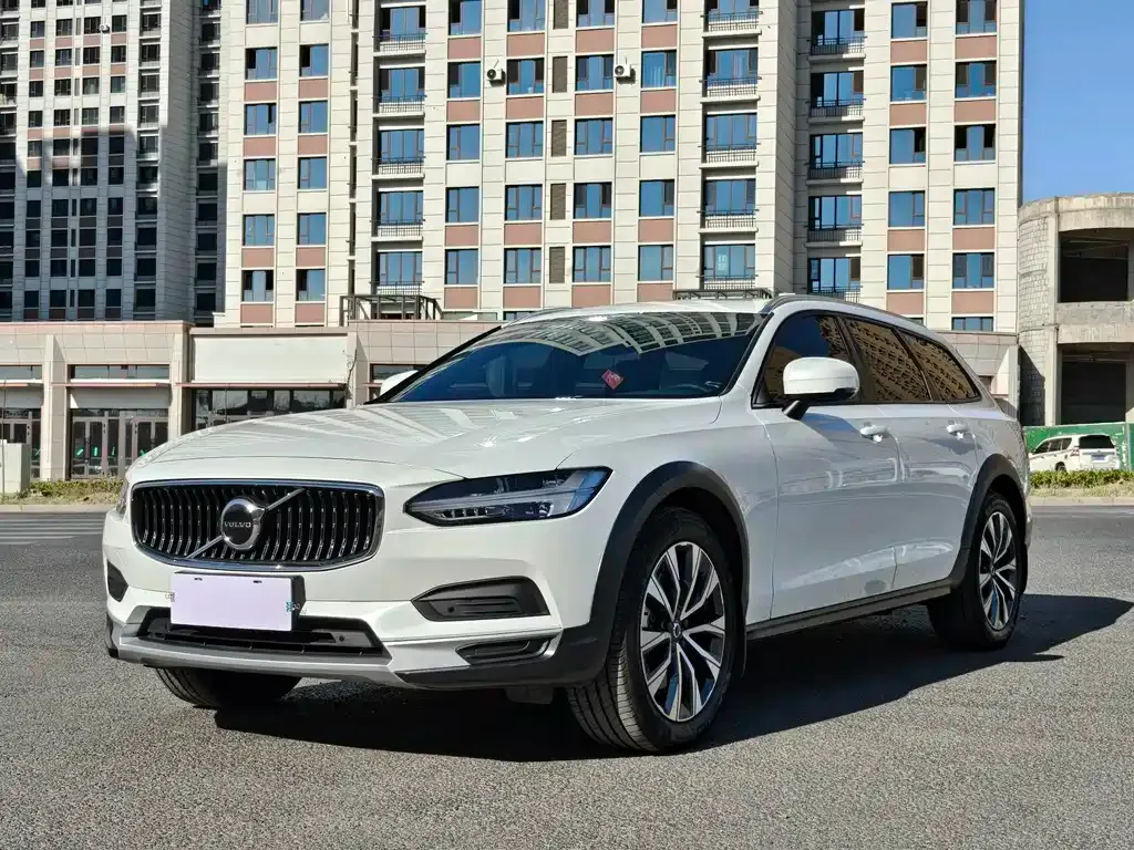 Volvo V90 — фото 1