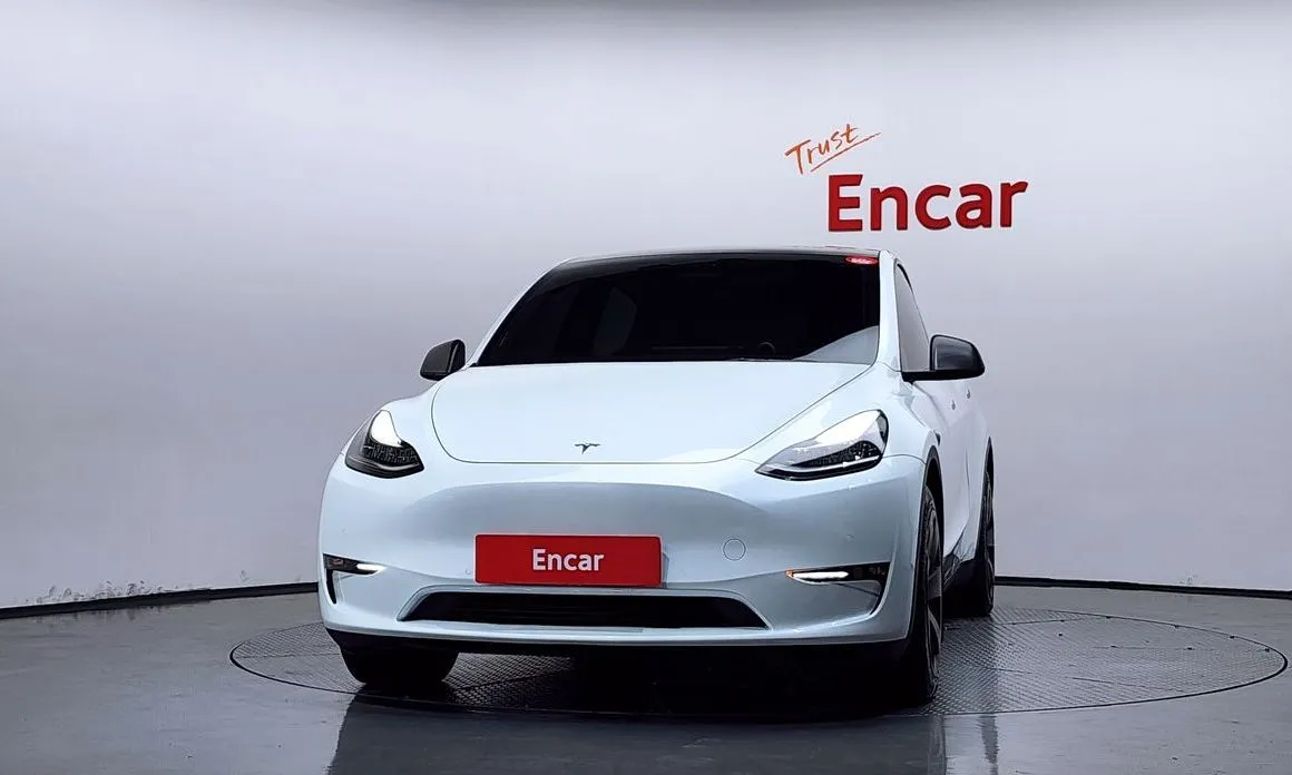 Tesla Model Y — фото 7
