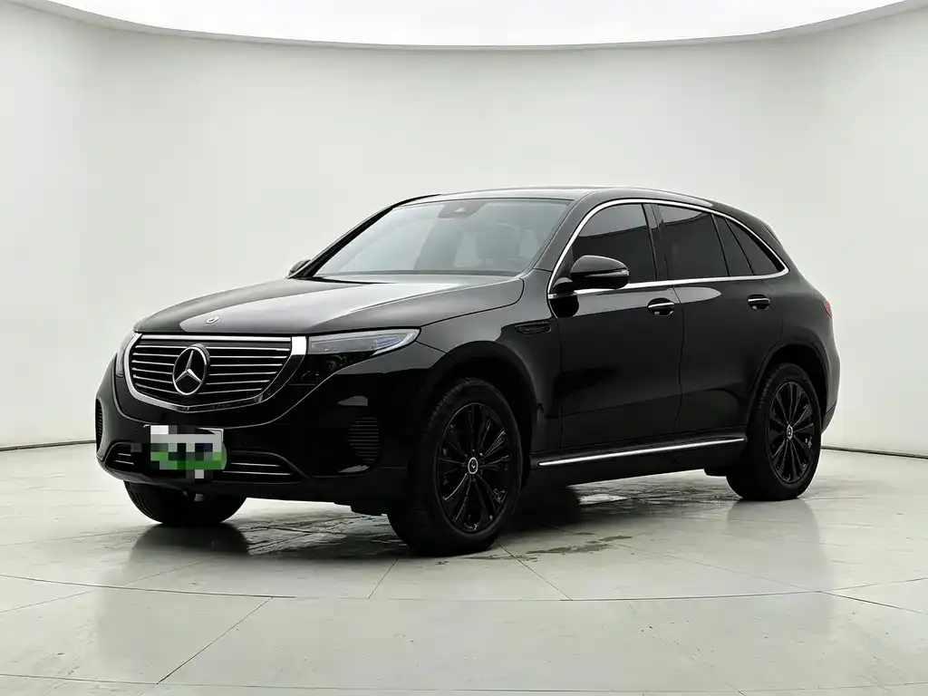 Mercedes-Benz EQC — фото 1