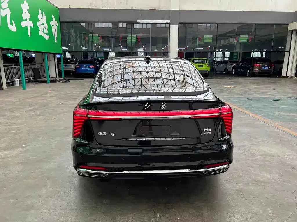Hongqi H5 — фото 8