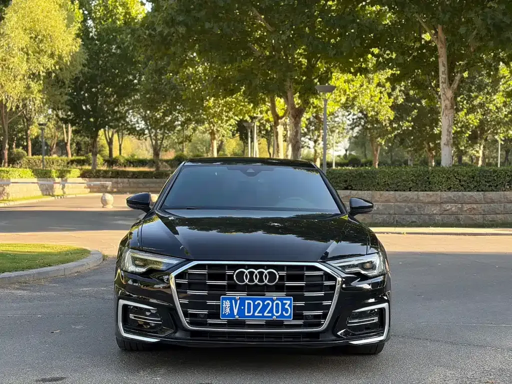 Audi A6L — фото 8