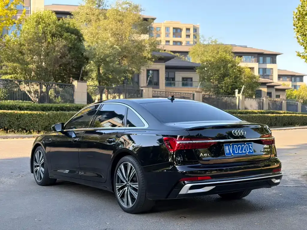 Audi A6L — фото 5