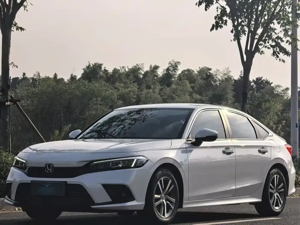 Honda Civic — фото 1