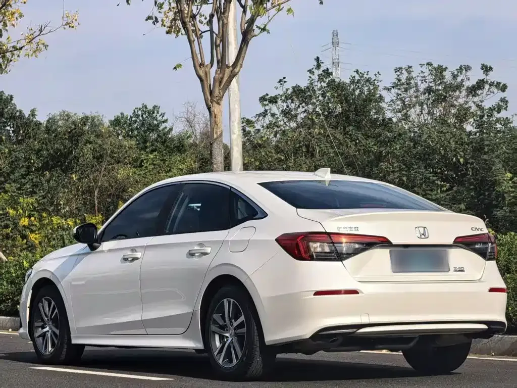 Honda Civic — фото 4