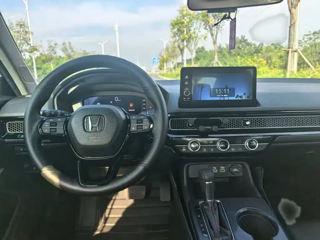Honda Civic — фото 8