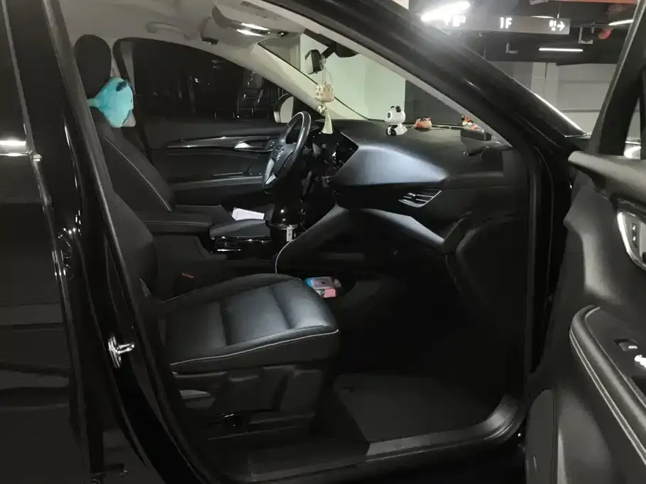 Buick Envision Plus — фото 8