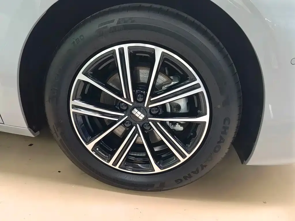 Geely Galaxy A7 EM — фото 4