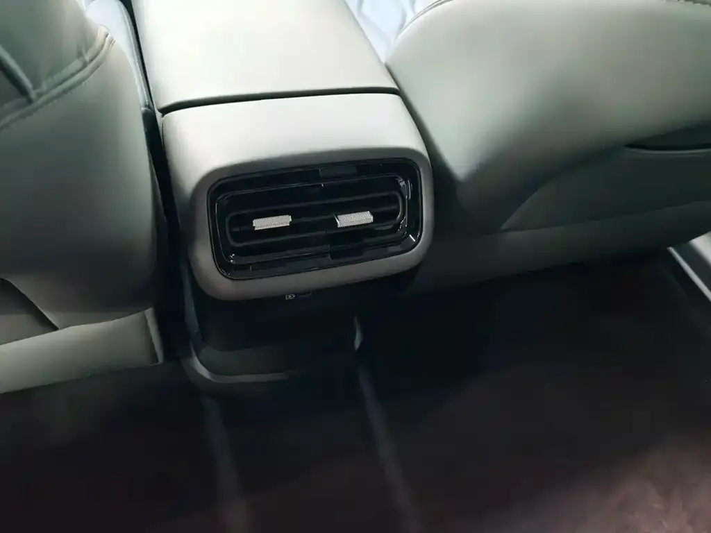 Geely Galaxy A7 EM — фото 2