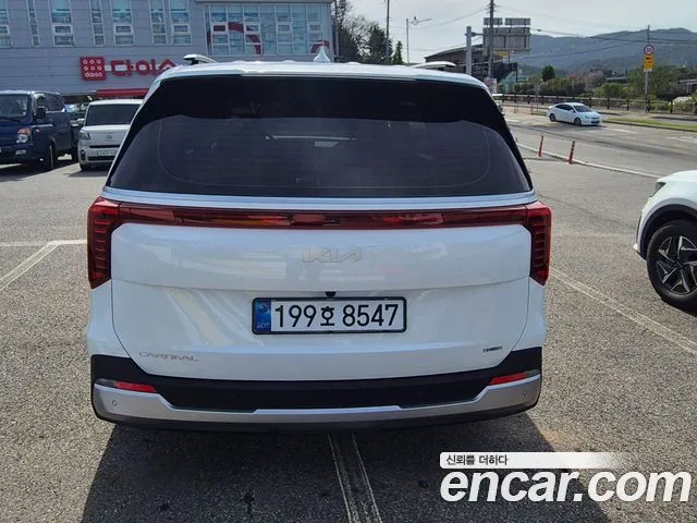 Kia Carnival — фото 10