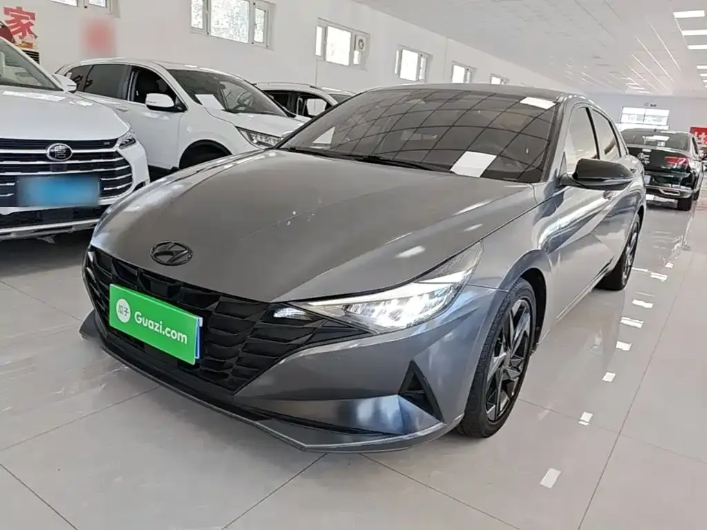 Hyundai Elantra — фото 4