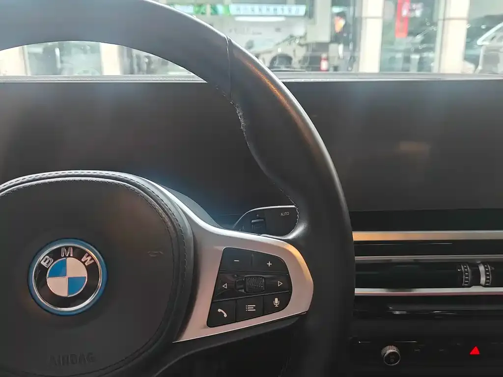 BMW i3 — фото 4
