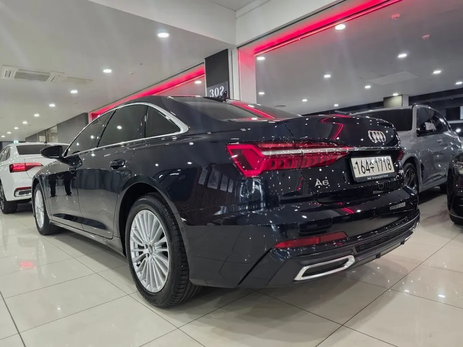 Audi A6 — фото 8