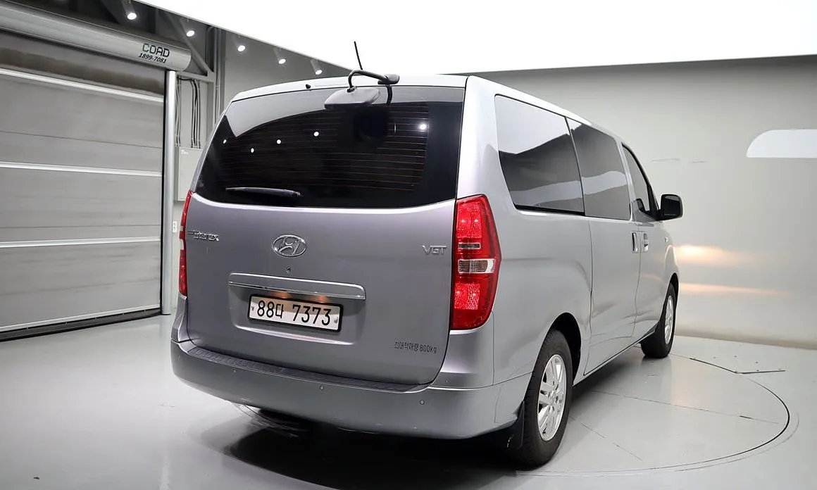 Hyundai Starex — фото 8