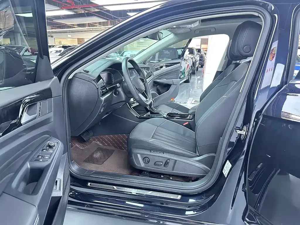Volkswagen Passat — фото 4