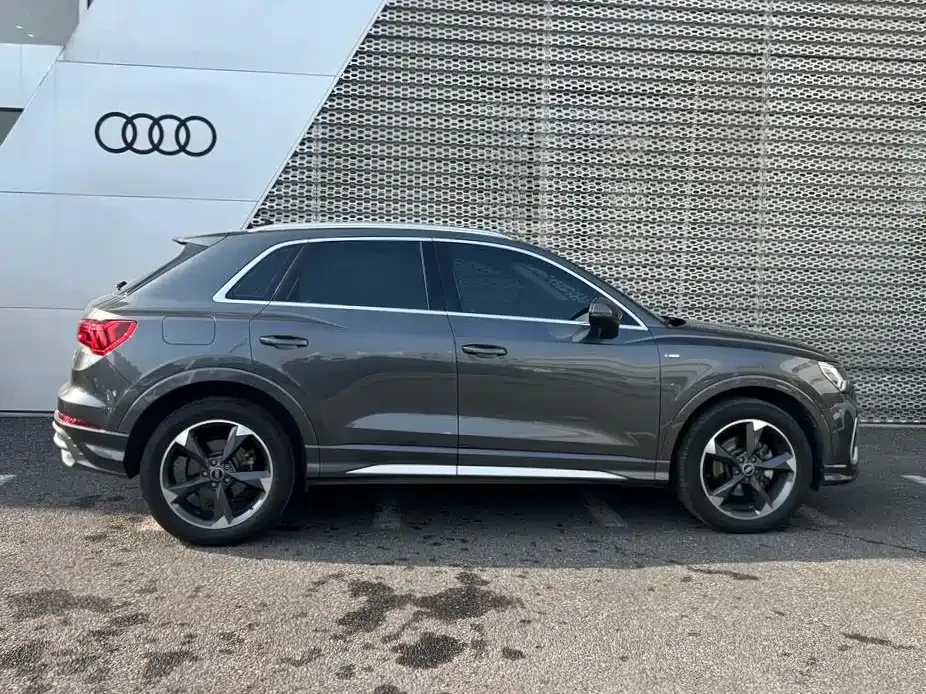 Audi Q3 — фото 7
