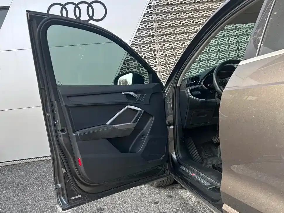Audi Q3 — фото 6