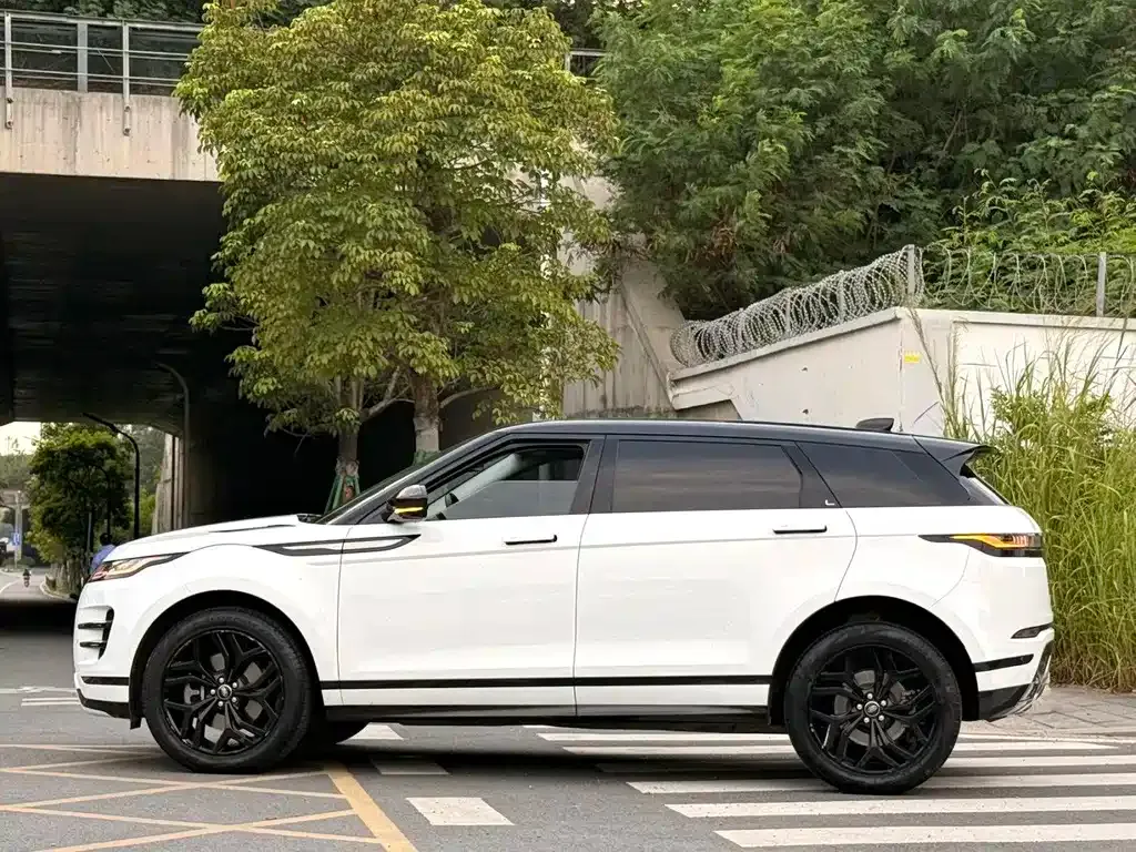 Land Rover Evoque — фото 7