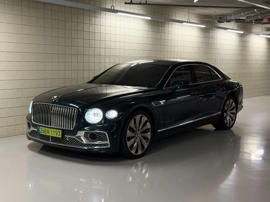 Bentley Flying Spur — фото 8