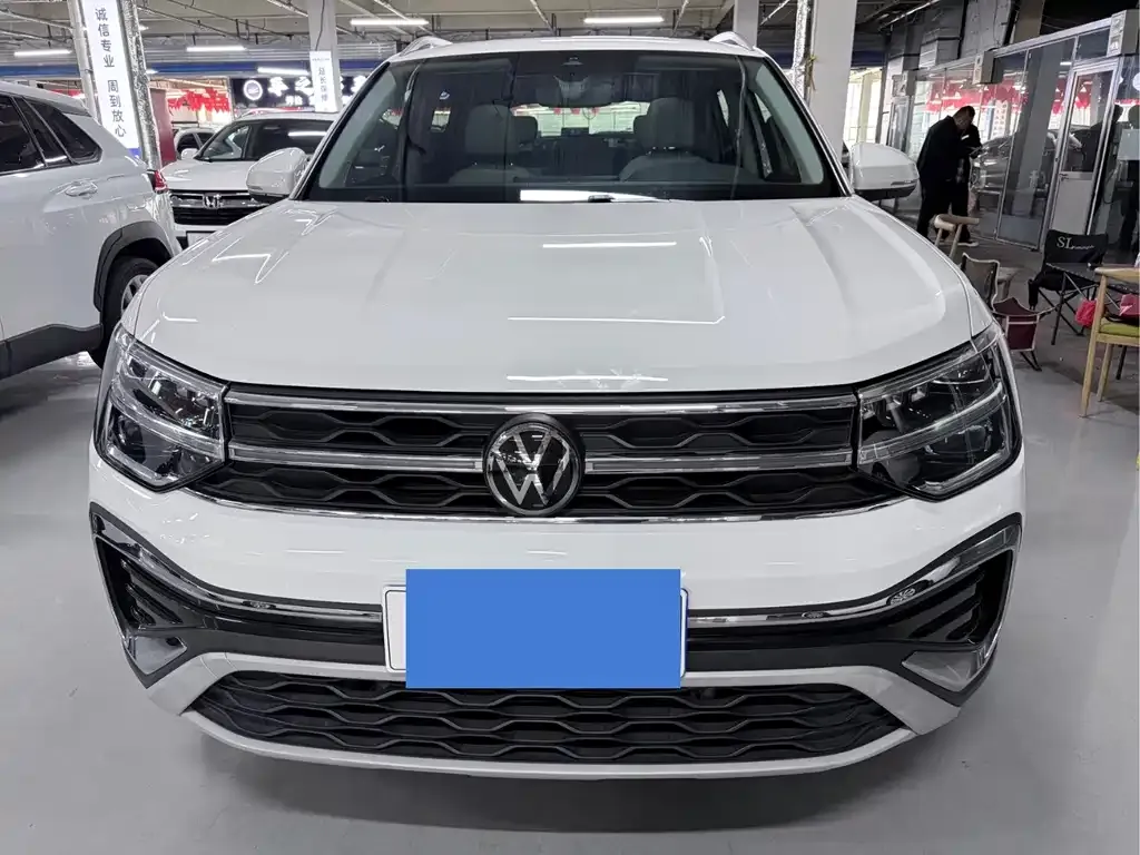 Volkswagen Tharu — фото 5