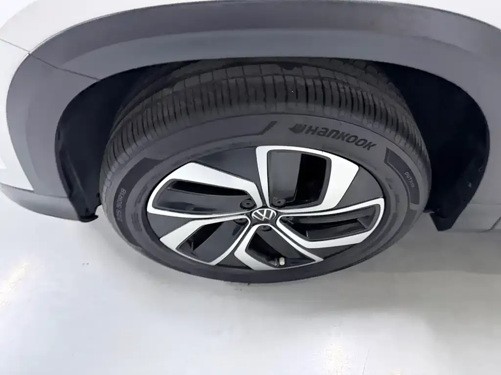 Volkswagen Tharu — фото 3