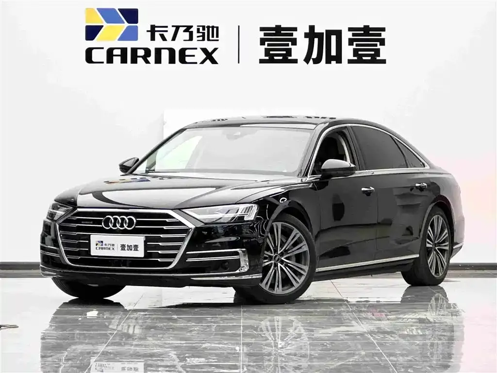 Audi A8 — фото 1