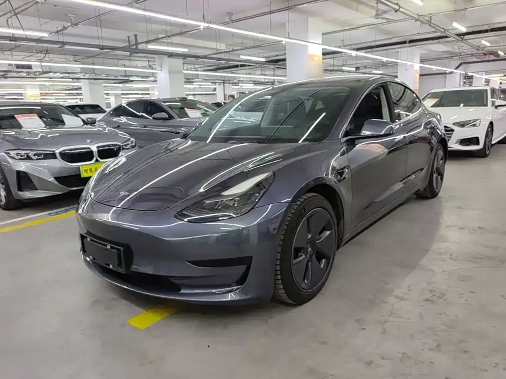 Tesla Model 3 — фото 6