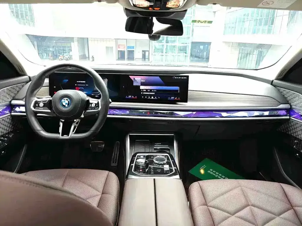 BMW i7 — фото 5