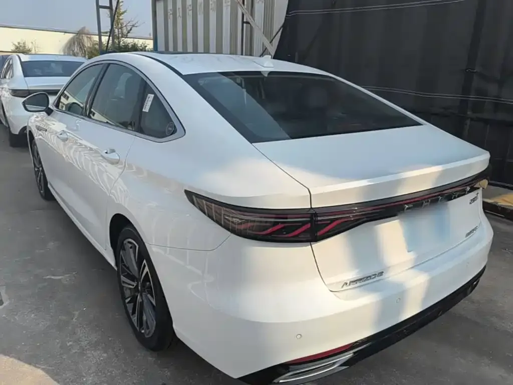 Chery Arrizo 8 PRO — фото 6