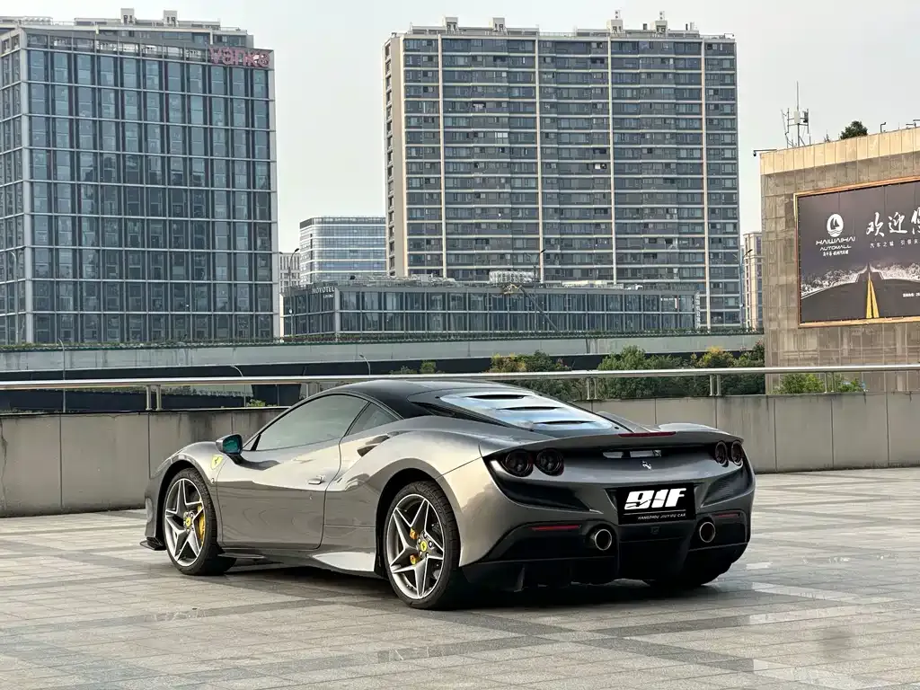 Ferrari F8 — фото 3