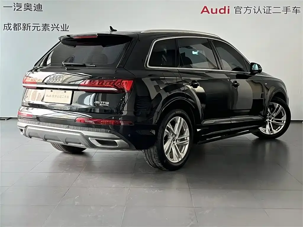 Audi Q7 — фото 4