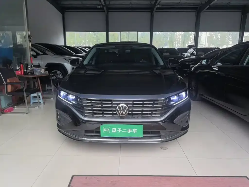 Volkswagen Passat — фото 6
