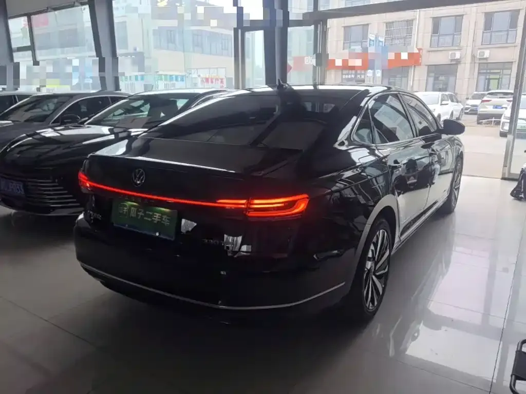 Volkswagen Passat — фото 3