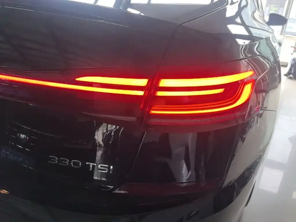 Volkswagen Passat — фото 5
